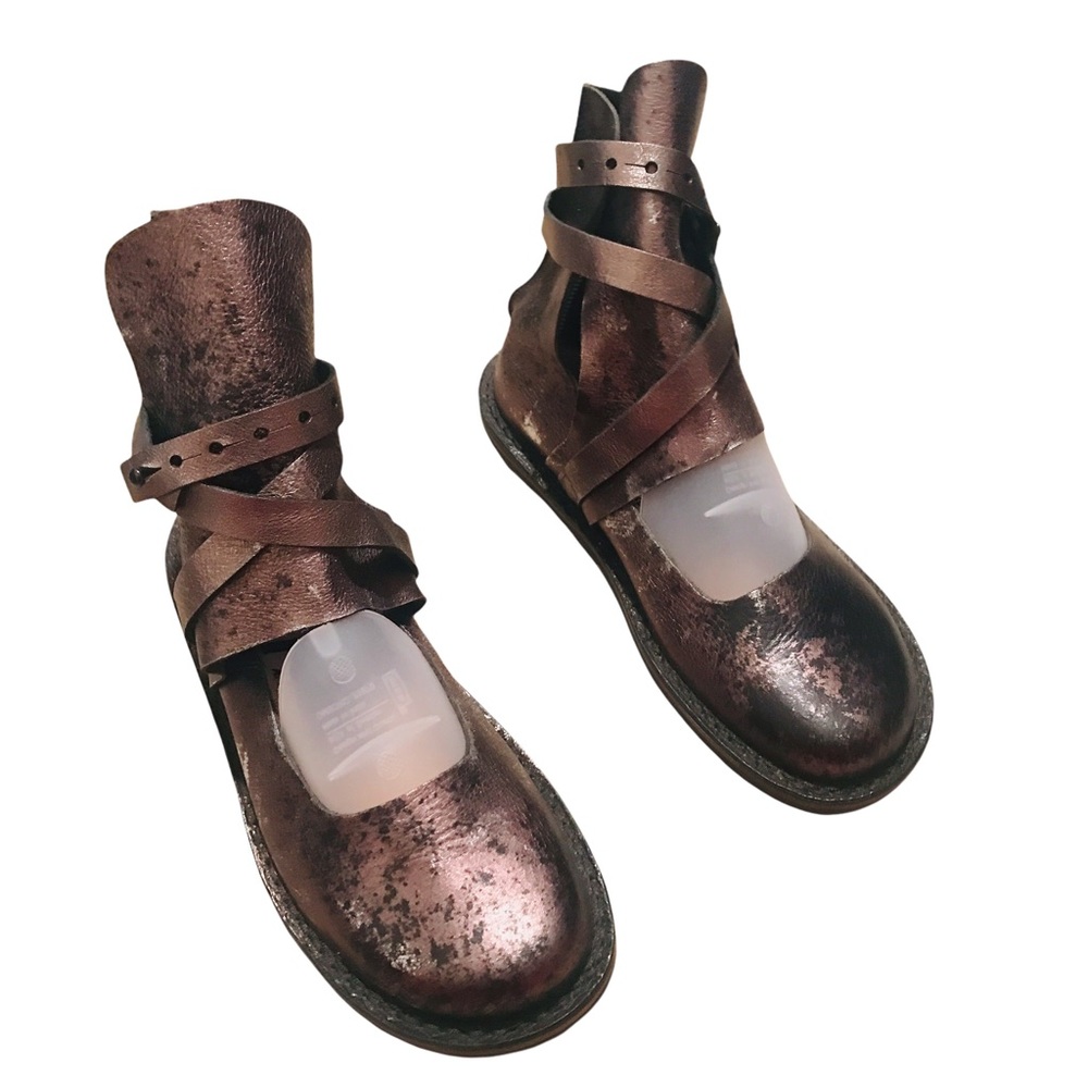 Trippen metallic Distressed leather shoes size 37